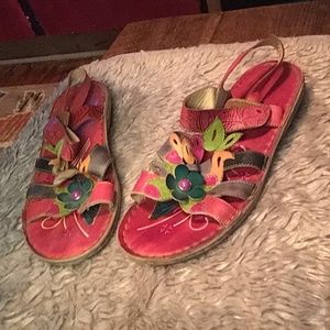 Flower leather sandals size 9
